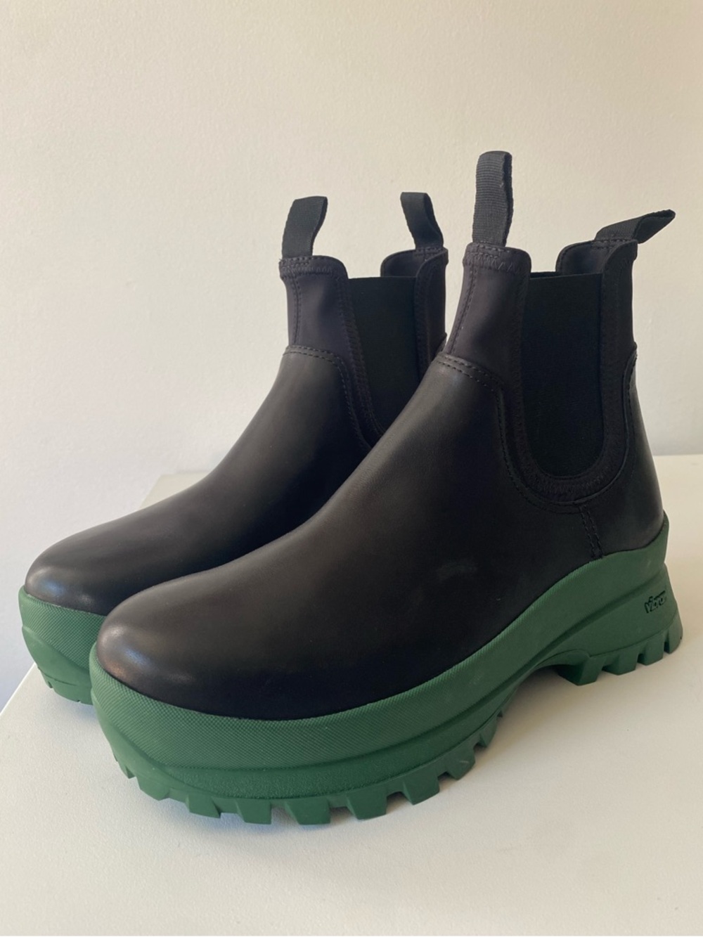 Loeffler Randall Tara Black Leather Chelsea Boots Green Sole US Womens 9 M